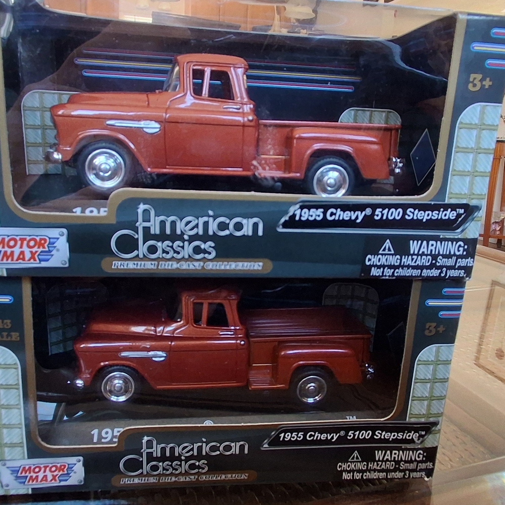 American Classics 1955 Chevy 5100 Stepside Diecast Model - Orange